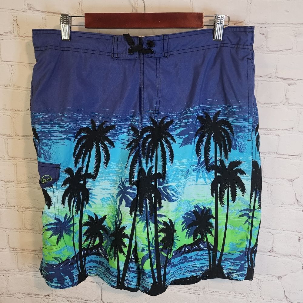 Men's Resortwear swim trunks, size Large